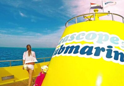 Напівпідводний човен, снорклінг і парасейлінг