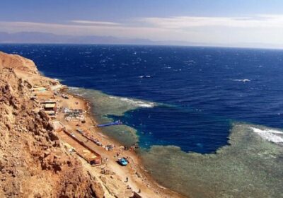Блакитна діра, Абу-Галум і каньйон